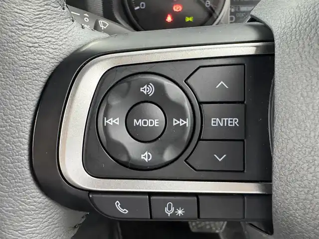 ダイハツ タフト G ダーククロムベンチャー 熊本県 2024(令6)年 0.7万km フォレストカーキメタリック ディーラーOPナビ（CD/DVD/BT/フルセグ）/バックカメラ/ETC/前方ドライブレコーダー/スマートアシスト/ ・衝突回避支援ブレーキ/ ・車線逸脱抑制支援/ ・先行車発進お知らせ/ ・標識認識/前席シートヒーター/電動パーキングブレーキ/ブレーキホールド/純正フロアマット/オートライト/LEDヘッドライト/スペアキー×1