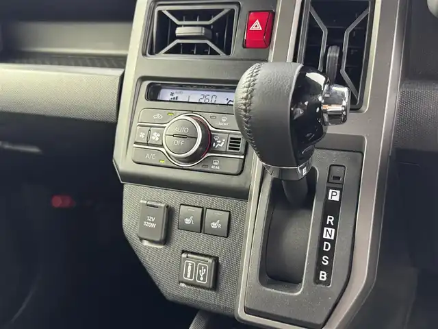 ダイハツ タフト G ダーククロムベンチャー 熊本県 2024(令6)年 0.7万km フォレストカーキメタリック ディーラーOPナビ（CD/DVD/BT/フルセグ）/バックカメラ/ETC/前方ドライブレコーダー/スマートアシスト/ ・衝突回避支援ブレーキ/ ・車線逸脱抑制支援/ ・先行車発進お知らせ/ ・標識認識/前席シートヒーター/電動パーキングブレーキ/ブレーキホールド/純正フロアマット/オートライト/LEDヘッドライト/スペアキー×1