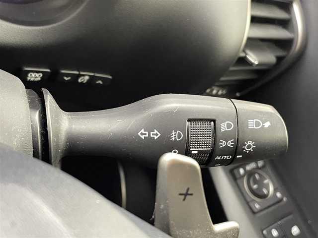 レクサス ＮＸ 300h Iパッケージ 熊本県 2018(平30)年 5.8万km グラファイトブラックガラスフレーク 純正ナビ（ＣＤ・ＤＶＤ・フルセグ・ＢＴ・ＳＤ・ＡＵＸ・ＵＳＢ）/バックカメラ　/ビルトインＥＴＣ　/社外前後ドライブレコーダー　/前後クリアランスソナー　/前席シートヒーター　/パワーバックドア　/ステアリングヒーター/前席パワーシート/レーンデェパーチャアラート/プリクラッシュセーフティ/レーダークルーズコントロール/ブラインドスポットモニター/横滑り防止/F・Rシーケンシャルウインカー/パドルシフト/純正フロアマット/純正１８インチAW/オートライト/オートマチックハイビーム/LEDヘッドライト/フォグライト/スマートキー/プッシュスタート/保証書/取扱説明書