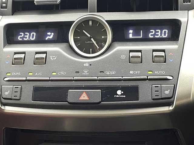 レクサス ＮＸ 300h Iパッケージ 熊本県 2018(平30)年 5.8万km グラファイトブラックガラスフレーク 純正ナビ（ＣＤ・ＤＶＤ・フルセグ・ＢＴ・ＳＤ・ＡＵＸ・ＵＳＢ）/バックカメラ　/ビルトインＥＴＣ　/社外前後ドライブレコーダー　/前後クリアランスソナー　/前席シートヒーター　/パワーバックドア　/ステアリングヒーター/前席パワーシート/レーンデェパーチャアラート/プリクラッシュセーフティ/レーダークルーズコントロール/ブラインドスポットモニター/横滑り防止/F・Rシーケンシャルウインカー/パドルシフト/純正フロアマット/純正１８インチAW/オートライト/オートマチックハイビーム/LEDヘッドライト/フォグライト/スマートキー/プッシュスタート/保証書/取扱説明書