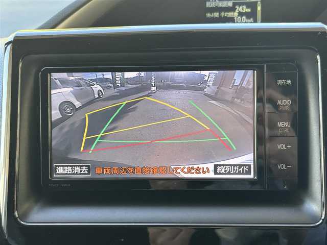 トヨタ ヴォクシー ZS 煌 福島県 2015(平27)年 14.1万km ブラック 登録時走行距離：140/528km/純正ディーラーSDナビ/（フルセグTV/CD/DVD/AM/FM）/ETC/純正マット/ステアリングスイッチ/両側パワースライドドア/アイドリングストップ/横滑り防止装置/電格ミラー/HIDヘッドライト/フォグランプ/ウィンカーミラー/PUSHスタート/ドアバイザー/純正AW/オートライト/保証書/取扱説明書