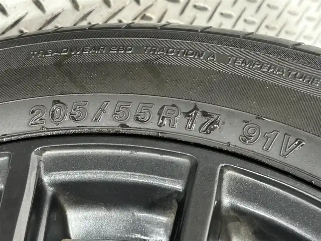 日産 キックス X ツートーンインテリアED 大阪府 2021(令3)年 3万km ブリリアントホワイトパール/ピュアブラック 2トーン 純正大型ナビ/衝突軽減/全方位カメラ/バックカメラ/ETC/シートヒーター/ドライブレコーダー/レーダクルコン/コーナーセンサー/革シート/レーンアシスト/LEDヘッドライト/プッシュスタート/スマートキー/オートライト/オートエアコン/電動ミラー/ハンドルヒーター/フォグランプ/純正アルミホイール