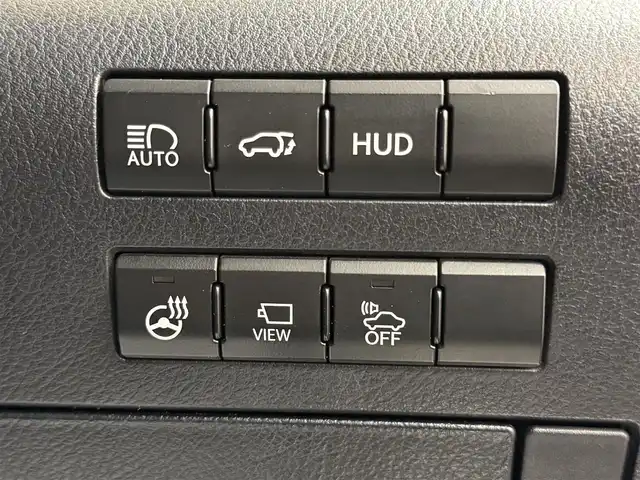 レクサス ＲＸ 450h バージョンL 群馬県 2016(平28)年 7.1万km ソニッククォーツ 安全装備/・衝突軽減ブレーキ/・クルーズコントロール/・クリアランスソナー/・レーンキープアシスト/・ブラインドスポット/・オートライト/・オートハイビーム/・横滑り防止/・SOSコール/・パノラミックビューモニター/メーカー純正ナビ/・AM/FM/AUX/・Bluetooth/BR/・CD/DVD/USB/・フルセグTV/ヘッドアップディスプレイ/パワーバックドア/サンルーフ/全席パワーシート/前席エアシート/全席シートヒーター/前席シートメモリー/ハンドルヒーター/オートホールド/電動パーキング/LEDヘッドライト/LEDフォグランプ/ETC2.0/純正ドライブレコーダー/純正フロアマット/純正ドアバイザー/プッシュスタート/スマートキー