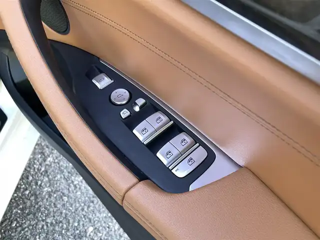 ＢＭＷ Ｘ３ xDrive20d Mスポーツ 千葉県 2021(令3)年 2.3万km アルピンホワイトⅢ ワンオーナー/衝突被害低減ブレーキ/アクティブクルーズコントロール（ACC）/レーンチェンジウォーニング（BSM）/車線逸脱警告（LKA)/TCL製前後ドライブレコーダー/LEDヘッドライト/　・オートハイビーム/全方位カメラ/前後コーナーセンサー/ヘッドアップディスプレイ（HUD）/SOSコール/フルセグTV/　・Blue Tooth/全席シートヒーター/D/N席ランバーサポート（メーカーOP）/メーカーOP20インチAW/取説/保証書/スペアキー/R4.5.6.7ディーラー記録簿あり