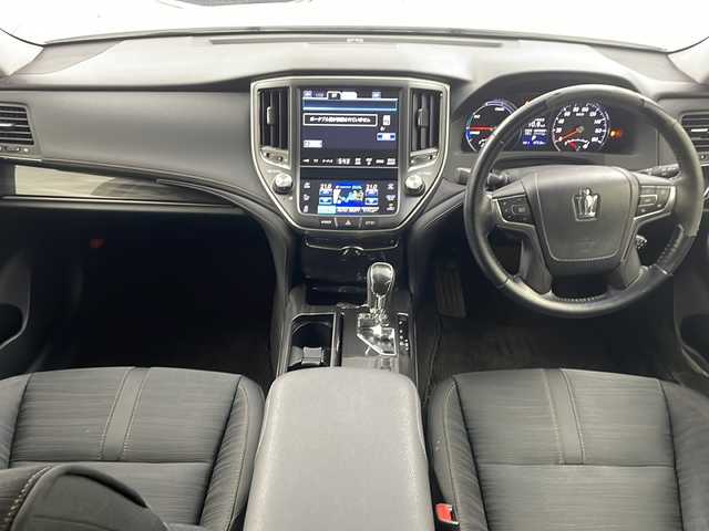 トヨタ クラウン ハイブリッド アスリートS 福島県 2014(平26)年 9.4万km ホワイトパールクリスタルシャイン /禁煙車//純正ナビ//フルセグTV//バックカメラ//ETC//純正17インチアルミホイール//社外フロアマット//HIDヘッドライト//オートライト//フォグランプ//パワーシート//シートヒーター//ステアリングヒーター//クルーズコントロール//プッシュスタート//ステアリングスイッチ//スマートキー