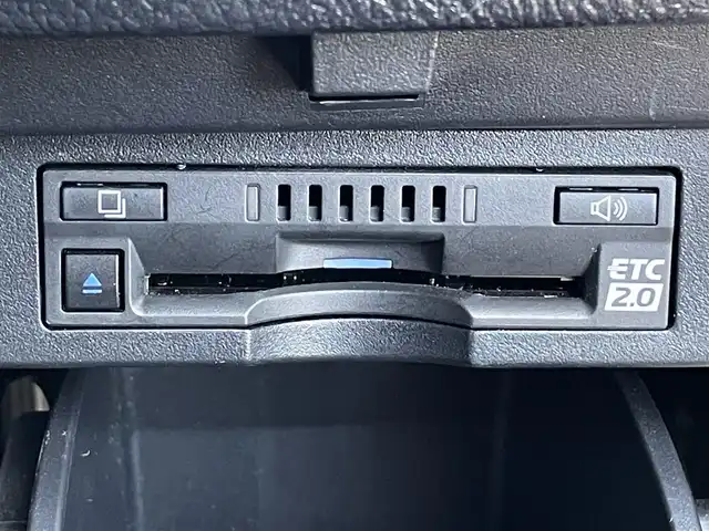 トヨタ アルファードハイブリット SR Cパッケージ 道南・函館 2020(令2)年 3.7万km ホワイトパールクリスタルシャイン /純正ナビ//フルセグTV//モデリスタエアロ//サンルーフ//フリップダウンモニター//ドライブレコーダー//パワーバックドア//バックカメラ//シートヒーター//ベンチレーション//レーダークルーズコントロール//レーンキープアシスト//ETC