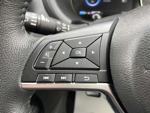 日産 キックス X 山形県 2021(令3)年 7.3万km ブリリアントホワイトパール ３６０°セーフティアシスト/・インテリジェントエマージェンシーブレーキ/・ふらつき警報/・前方衝突予測警報/・標識検知機能/・側方運転支援/・後側方衝突防止支援システム/・アラウンドビューモニター/・踏み間違い衝突防止アシスト/・後退時車両検知警報/・インテリジェント ルームミラー/・エマージェンシーストップシグナル/プロパイロット/純正ナビ/CD.DVD.BT.SD.USB/ETC/電動パーキングブレーキ/オートホールド/ドライブレコーダー/LEDヘッドライト/ヘッドライトレベライザー/プッシュスタート/スマートキーｘ２