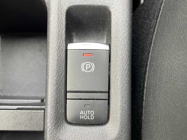 日産 キックス X 山形県 2021(令3)年 7.3万km ブリリアントホワイトパール ３６０°セーフティアシスト/・インテリジェントエマージェンシーブレーキ/・ふらつき警報/・前方衝突予測警報/・標識検知機能/・側方運転支援/・後側方衝突防止支援システム/・アラウンドビューモニター/・踏み間違い衝突防止アシスト/・後退時車両検知警報/・インテリジェント ルームミラー/・エマージェンシーストップシグナル/プロパイロット/純正ナビ/CD.DVD.BT.SD.USB/ETC/電動パーキングブレーキ/オートホールド/ドライブレコーダー/LEDヘッドライト/ヘッドライトレベライザー/プッシュスタート/スマートキーｘ２