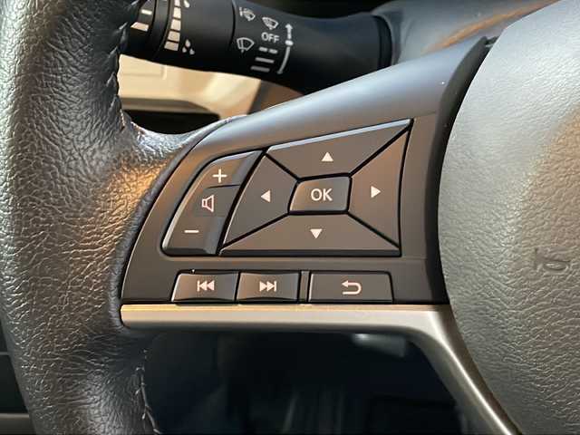 三菱 デリカミニ G 福島県 2024(令6)年 0.3万km Ｄグリーン ワンオナ　純９ナビ　バックＣ　ＢＴ　フルセグ　片側パワスラ　Ｅアシスト　ＬＥＤヘッドライト　フォグ　前席シートヒーター　ハーフレザー　自動防眩ミラー　黒革巻ステアリング　ステリモ　スペアキー　保証書/色コード【X42F29】