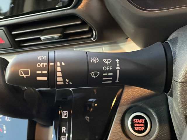 三菱 デリカミニ G 福島県 2024(令6)年 0.3万km Ｄグリーン ワンオナ　純９ナビ　バックＣ　ＢＴ　フルセグ　片側パワスラ　Ｅアシスト　ＬＥＤヘッドライト　フォグ　前席シートヒーター　ハーフレザー　自動防眩ミラー　黒革巻ステアリング　ステリモ　スペアキー　保証書/色コード【X42F29】