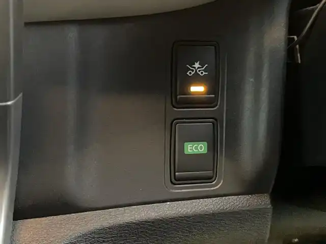 日産 セレナ ハイウェイスターVセレクションⅡ 千葉県 2019(平31)年 3.3万km ダイヤモンドブラック 2トーン 純正9インチナビ/・Bluetooth/・フルセグTV/・DVD/アラウンドビューモニター/11インチフリップダウンモニター/両側パワースライドドア/インテリジェントパーキングアシスト/エマージェンシーブレーキ/クリアランスソナー/LEDヘッドライト/ETC/スマートキー/プッシュスタート