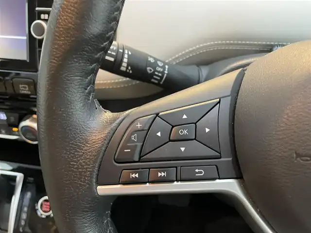 日産 セレナ ハイウェイスターVセレクションⅡ 千葉県 2019(平31)年 3.3万km ダイヤモンドブラック 2トーン 純正9インチナビ/・Bluetooth/・フルセグTV/・DVD/アラウンドビューモニター/11インチフリップダウンモニター/両側パワースライドドア/インテリジェントパーキングアシスト/エマージェンシーブレーキ/クリアランスソナー/LEDヘッドライト/ETC/スマートキー/プッシュスタート