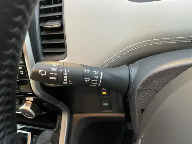 日産 セレナ ハイウェイスターVセレクションⅡ 千葉県 2019(平31)年 3.3万km ダイヤモンドブラック 2トーン 純正9インチナビ/・Bluetooth/・フルセグTV/・DVD/アラウンドビューモニター/11インチフリップダウンモニター/両側パワースライドドア/インテリジェントパーキングアシスト/エマージェンシーブレーキ/クリアランスソナー/LEDヘッドライト/ETC/スマートキー/プッシュスタート