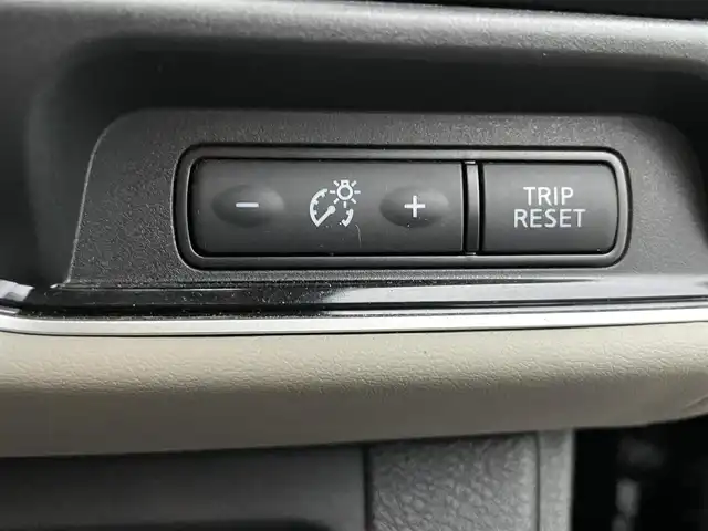 日産 セレナ ハイウェイスターVセレクションⅡ 千葉県 2019(平31)年 3.3万km ダイヤモンドブラック 2トーン 純正9インチナビ/・Bluetooth/・フルセグTV/・DVD/アラウンドビューモニター/11インチフリップダウンモニター/両側パワースライドドア/インテリジェントパーキングアシスト/エマージェンシーブレーキ/クリアランスソナー/LEDヘッドライト/ETC/スマートキー/プッシュスタート