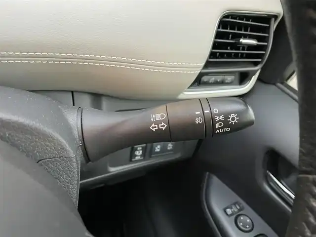 日産 セレナ ハイウェイスターVセレクションⅡ 千葉県 2019(平31)年 3.3万km ダイヤモンドブラック 2トーン 純正9インチナビ/・Bluetooth/・フルセグTV/・DVD/アラウンドビューモニター/11インチフリップダウンモニター/両側パワースライドドア/インテリジェントパーキングアシスト/エマージェンシーブレーキ/クリアランスソナー/LEDヘッドライト/ETC/スマートキー/プッシュスタート