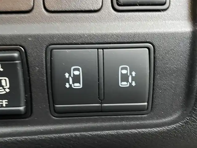 日産 セレナ ハイウェイスターVセレクションⅡ 千葉県 2019(平31)年 3.3万km ダイヤモンドブラック 2トーン 純正9インチナビ/・Bluetooth/・フルセグTV/・DVD/アラウンドビューモニター/11インチフリップダウンモニター/両側パワースライドドア/インテリジェントパーキングアシスト/エマージェンシーブレーキ/クリアランスソナー/LEDヘッドライト/ETC/スマートキー/プッシュスタート