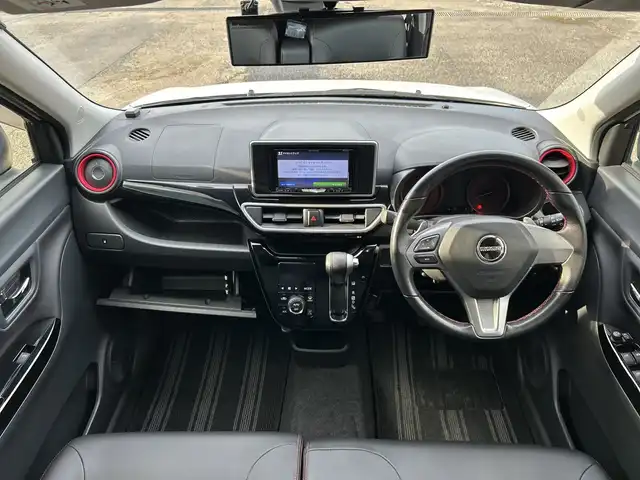 ダイハツ キャスト スポーツ SAⅡ 神奈川県 2015(平27)年 3.9万km パールホワイトⅢ 社外HDDナビ・DVD・CD・SD・MSV・Bluetoorh/B-CASカード未着のため動作確認できず/社外ETC/バックカメラ/社外フロントドライブレコーダー/MOMO革巻ステアリング/パドルシフト/ハーフレザーシート/LEDヘッドライト/LEDフォグランプ/TEIN車高調（純正サス積込）/純正16インチアルミ/純正フロアマット/ドアバイザー/スマートキー