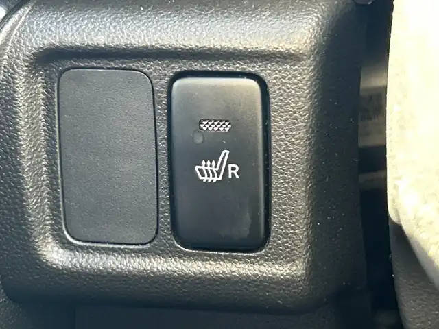 ダイハツ キャスト スポーツ SAⅡ 神奈川県 2015(平27)年 3.9万km パールホワイトⅢ 社外HDDナビ・DVD・CD・SD・MSV・Bluetoorh/B-CASカード未着のため動作確認できず/社外ETC/バックカメラ/社外フロントドライブレコーダー/MOMO革巻ステアリング/パドルシフト/ハーフレザーシート/LEDヘッドライト/LEDフォグランプ/TEIN車高調（純正サス積込）/純正16インチアルミ/純正フロアマット/ドアバイザー/スマートキー