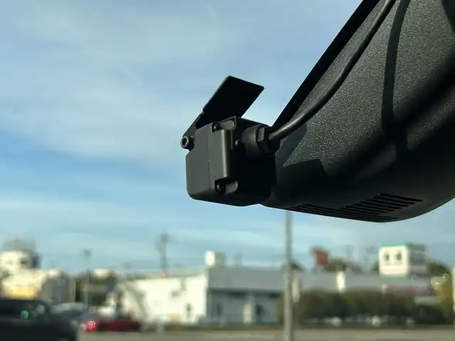 ダイハツ キャスト スポーツ SAⅡ 神奈川県 2015(平27)年 3.9万km パールホワイトⅢ 社外HDDナビ・DVD・CD・SD・MSV・Bluetoorh/B-CASカード未着のため動作確認できず/社外ETC/バックカメラ/社外フロントドライブレコーダー/MOMO革巻ステアリング/パドルシフト/ハーフレザーシート/LEDヘッドライト/LEDフォグランプ/TEIN車高調（純正サス積込）/純正16インチアルミ/純正フロアマット/ドアバイザー/スマートキー