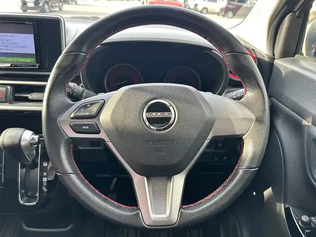 ダイハツ キャスト スポーツ SAⅡ 神奈川県 2015(平27)年 3.9万km パールホワイトⅢ 社外HDDナビ・DVD・CD・SD・MSV・Bluetoorh/B-CASカード未着のため動作確認できず/社外ETC/バックカメラ/社外フロントドライブレコーダー/MOMO革巻ステアリング/パドルシフト/ハーフレザーシート/LEDヘッドライト/LEDフォグランプ/TEIN車高調（純正サス積込）/純正16インチアルミ/純正フロアマット/ドアバイザー/スマートキー