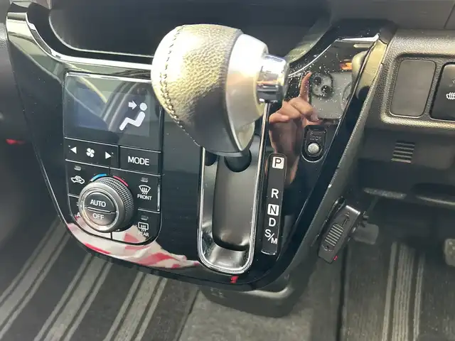 ダイハツ キャスト スポーツ SAⅡ 神奈川県 2015(平27)年 3.9万km パールホワイトⅢ 社外HDDナビ・DVD・CD・SD・MSV・Bluetoorh/B-CASカード未着のため動作確認できず/社外ETC/バックカメラ/社外フロントドライブレコーダー/MOMO革巻ステアリング/パドルシフト/ハーフレザーシート/LEDヘッドライト/LEDフォグランプ/TEIN車高調（純正サス積込）/純正16インチアルミ/純正フロアマット/ドアバイザー/スマートキー