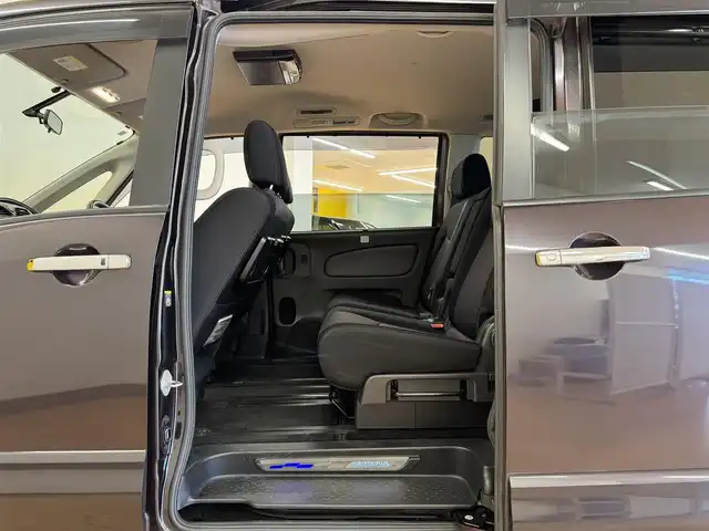 日産 セレナ ハイウェイS G Sハイブリッド 群馬県 2013(平25)年 4.4万km オーロラモーヴ 純正SDナビ/　　フルセグ/Bluetooth/    CD/DVD/バックカメラ/両側パワースライドドア/アルパイン10.2インチフリップダウンモニター/クルーズコントロール/オートライト/フォグランプ/本革巻きステアリング/純正フロアマット/純正16AW/プッシュスタート/スマートキー2本/ビルドインETC