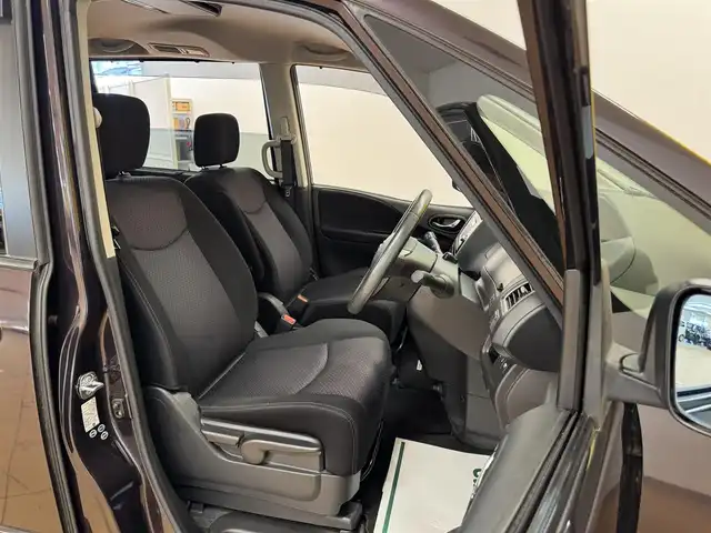 日産 セレナ ハイウェイS G Sハイブリッド 群馬県 2013(平25)年 4.4万km オーロラモーヴ 純正SDナビ/　　フルセグ/Bluetooth/    CD/DVD/バックカメラ/両側パワースライドドア/アルパイン10.2インチフリップダウンモニター/クルーズコントロール/オートライト/フォグランプ/本革巻きステアリング/純正フロアマット/純正16AW/プッシュスタート/スマートキー2本/ビルドインETC