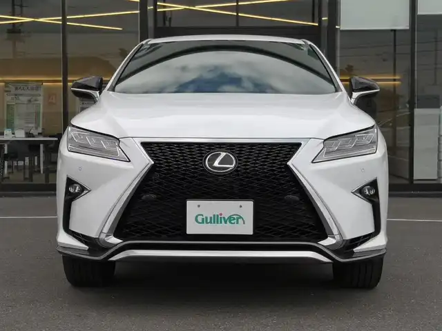 レクサス ＲＸ 茨城県 2017(平29)年 5.7万km ホワイトノーヴァガラスフレーク 純正ナビ/【ラジオ・DISC・SD・USB・BT・AUX・TV】/シートヒーター/エアシート/ステアリングヒーター/パワーシート/シートメモリ/パドルシフト/BMS/HUD/電動リア/アイドリングストップ/100V電源/レーダークルコン/ETC2.0/全方位カメラ/前後コーナーセンサー