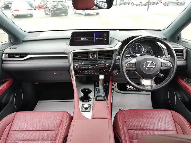 レクサス ＲＸ 茨城県 2017(平29)年 5.7万km ホワイトノーヴァガラスフレーク 純正ナビ/【ラジオ・DISC・SD・USB・BT・AUX・TV】/シートヒーター/エアシート/ステアリングヒーター/パワーシート/シートメモリ/パドルシフト/BMS/HUD/電動リア/アイドリングストップ/100V電源/レーダークルコン/ETC2.0/全方位カメラ/前後コーナーセンサー