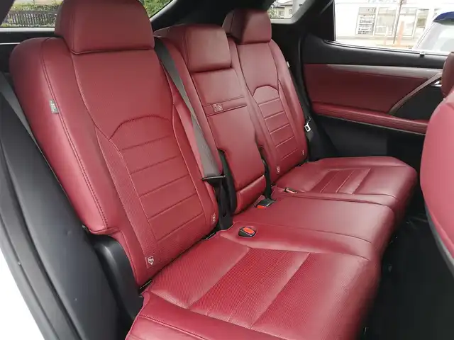 レクサス ＲＸ 茨城県 2017(平29)年 5.7万km ホワイトノーヴァガラスフレーク 純正ナビ/【ラジオ・DISC・SD・USB・BT・AUX・TV】/シートヒーター/エアシート/ステアリングヒーター/パワーシート/シートメモリ/パドルシフト/BMS/HUD/電動リア/アイドリングストップ/100V電源/レーダークルコン/ETC2.0/全方位カメラ/前後コーナーセンサー