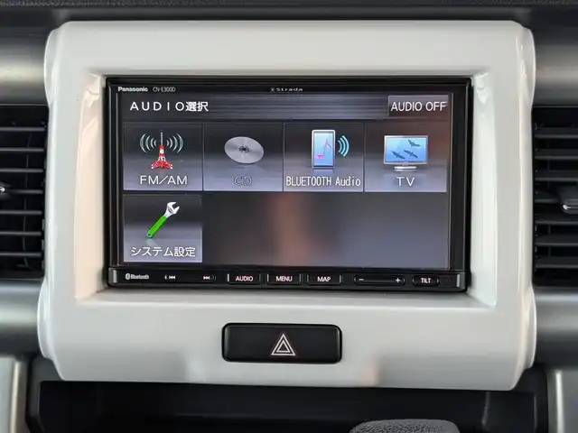 スズキ ハスラー G 福井県 2018(平30)年 7.4万km ピュアホワイトP 社外SDナビTV/(フルセグTV/Bluetooth/CD/DVD)/バックモニター/4WD/衝突軽減被害/アイドリングストップ/ダウンヒルアシストコントロール/グリップコントロール/ベンチシート/前席シートヒーター/純正フロアマット/AAC/BALMNUM製AW/ETC/キセノンヘッドライト/スマートキー