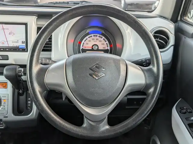 スズキ ハスラー G 福井県 2018(平30)年 7.4万km ピュアホワイトP 社外SDナビTV/(フルセグTV/Bluetooth/CD/DVD)/バックモニター/4WD/衝突軽減被害/アイドリングストップ/ダウンヒルアシストコントロール/グリップコントロール/ベンチシート/前席シートヒーター/純正フロアマット/AAC/BALMNUM製AW/ETC/キセノンヘッドライト/スマートキー