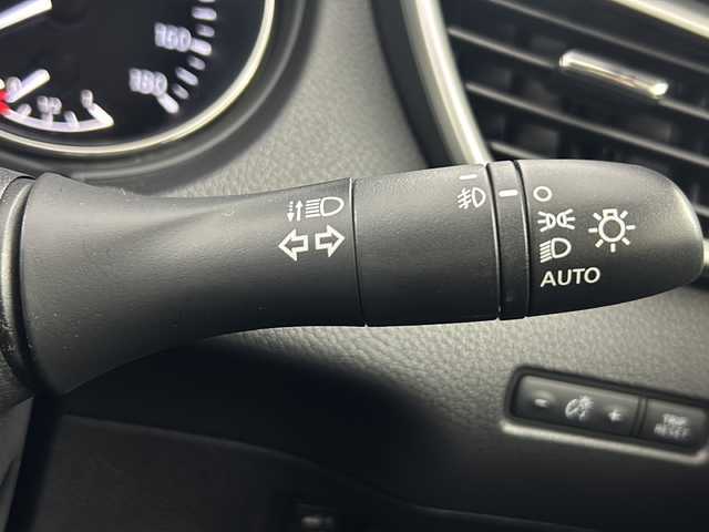 日産 エクストレイル ハイブリッド 20X ブラック エクストリーマーX ブレーキ 福島県 2016(平28)年 5.9万km ダイヤモンドブラック /禁煙車　//４ＷＤ　//純正８インチナビ(CD.DVD.BT.TV.AM.FM)　//衝突被害軽減ブレーキ　//電動リアゲート　//ドライブレコーダー　//前後コーナーセンサー　//シートヒーター(D/N)//バックカメラ　//ドライブレコーダー(前のみ)　//ＥＴＣ　//ＬＥＤヘッドライト//ダウンヒルアシストコントロール//ナビ取扱説明書//ETC取扱説明書