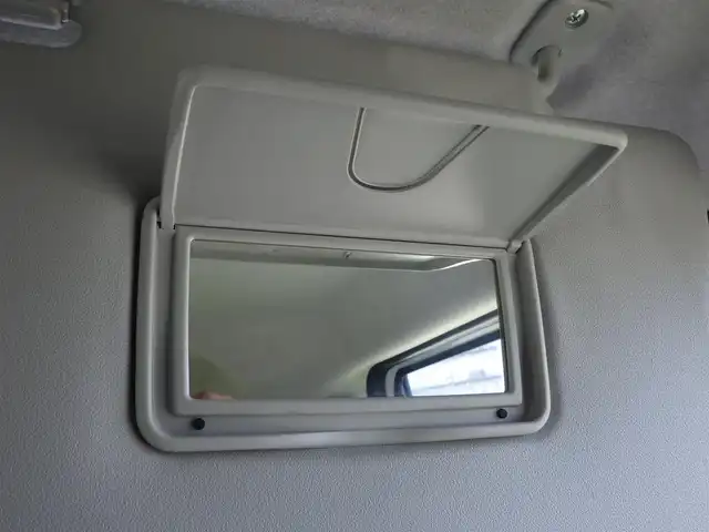 ダイハツ ムーヴ キャンバス ストライプス G 千葉県 2025(令7)年 0.1千km シャイニングホワイトパール/ファイアークォーツレッドメタリック リラックススタイル/（メーカーオプションのみ）/スマートアシストIII/エコアイドル/両側パワースライドドア/純正メモリーナビ/地デジTV/【DVD/CD再生機能】/バックカメラ/前席シートヒーター/ステアリングスイッチ/LEDヘッドライト/フォグライト/コーナーセンサー/サイド/カーテンエアバッグ/キーフリーシステム