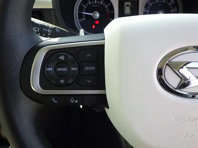 ダイハツ ムーヴ キャンバス ストライプス G 千葉県 2025(令7)年 0.1千km シャイニングホワイトパール/ファイアークォーツレッドメタリック リラックススタイル/（メーカーオプションのみ）/スマートアシストIII/エコアイドル/両側パワースライドドア/純正メモリーナビ/地デジTV/【DVD/CD再生機能】/バックカメラ/前席シートヒーター/ステアリングスイッチ/LEDヘッドライト/フォグライト/コーナーセンサー/サイド/カーテンエアバッグ/キーフリーシステム