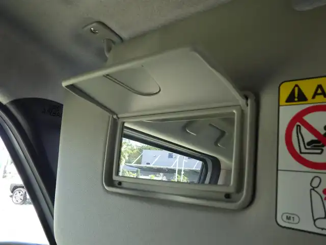 ダイハツ ムーヴ キャンバス ストライプス G 千葉県 2025(令7)年 0.1千km シャイニングホワイトパール/ファイアークォーツレッドメタリック リラックススタイル/（メーカーオプションのみ）/スマートアシストIII/エコアイドル/両側パワースライドドア/純正メモリーナビ/地デジTV/【DVD/CD再生機能】/バックカメラ/前席シートヒーター/ステアリングスイッチ/LEDヘッドライト/フォグライト/コーナーセンサー/サイド/カーテンエアバッグ/キーフリーシステム