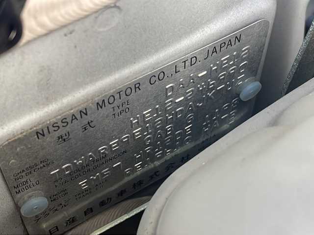 日産 ノート e－パワーニスモ S 大阪府 2019(平31)年 6.8万km ブリリアントホワイトパール ニスモ専用メーカーOPレカロシート　/デジタルインナーミラー　/アラウンドビューモニター　/純正ナビ　/フルセグTV/CD/DVD/BT/ニスモ専用マット　/ＬＥＤライト/オートライト/リアフォグ　/純正１６インチＡＷ　/エマージェンシーブレーキ　/レーンキープアシスト/レーダークルーズコントロール/純正ドライブレコーダー（前方）/ＥＴＣ　/アルカンターラコンビステアリング/ステアリングスイッチ/電格ミラー/取説/保証書/スペアキーｘ１