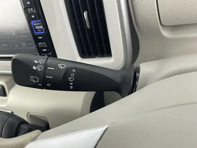 ダイハツ ムーヴ キャンバス X SA Ⅲ 埼玉県 2020(令2)年 6.1万km ナチュラルベージュマイカM 禁煙車　純正ナビ　両側パワースライドドア　シートヒーター　バックカメラ　CD　DVD　BT　TV　コーナーセンサー　レーンアシスト　衝突被害軽減　オートハイビーム　スペアキー