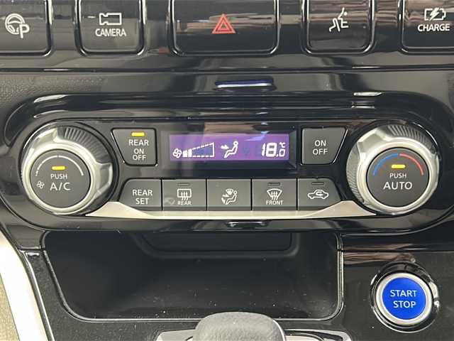 日産 セレナ 宮城県 2019(平31)年 5.8万km ブリリアントホワイトパール ワンオーナー/禁煙車/プロパイロット/インテリジェントパーキングアシスト/エマージェンシーブレーキ/車線逸脱警報/車線逸脱防止支援システム/速度標識表示/道路標識表示/オートマチックハイビーム/インテリジェントルームミラー/全席シートヒーター/純正9インチナビ/・BT.CD.DVD.USB.SD/全周囲カメラ/フルセグテレビ/両側パワースライドドア/ビルトインETC/純正ドライブレコーダー（F）/電動パーキングブレーキ/AUTOHOLD/ステアリングヒーター/革巻きステアリング/ステアリングスイッチ/プッシュスタート/スマートキー/3列シート/ロールサンシェード/LEDヘッドライト/LEDフォグランプ/純正15インチアルミホイール/アイドリングストップ/横滑り防止機能