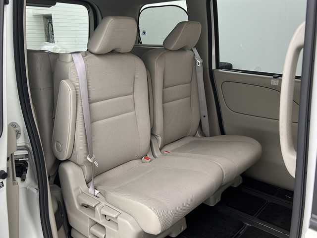 日産 セレナ 宮城県 2019(平31)年 5.8万km ブリリアントホワイトパール ワンオーナー/禁煙車/プロパイロット/インテリジェントパーキングアシスト/エマージェンシーブレーキ/車線逸脱警報/車線逸脱防止支援システム/速度標識表示/道路標識表示/オートマチックハイビーム/インテリジェントルームミラー/全席シートヒーター/純正9インチナビ/・BT.CD.DVD.USB.SD/全周囲カメラ/フルセグテレビ/両側パワースライドドア/ビルトインETC/純正ドライブレコーダー（F）/電動パーキングブレーキ/AUTOHOLD/ステアリングヒーター/革巻きステアリング/ステアリングスイッチ/プッシュスタート/スマートキー/3列シート/ロールサンシェード/LEDヘッドライト/LEDフォグランプ/純正15インチアルミホイール/アイドリングストップ/横滑り防止機能