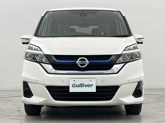 日産 セレナ 宮城県 2019(平31)年 5.8万km ブリリアントホワイトパール ワンオーナー/禁煙車/プロパイロット/インテリジェントパーキングアシスト/エマージェンシーブレーキ/車線逸脱警報/車線逸脱防止支援システム/速度標識表示/道路標識表示/オートマチックハイビーム/インテリジェントルームミラー/全席シートヒーター/純正9インチナビ/・BT.CD.DVD.USB.SD/全周囲カメラ/フルセグテレビ/両側パワースライドドア/ビルトインETC/純正ドライブレコーダー（F）/電動パーキングブレーキ/AUTOHOLD/ステアリングヒーター/革巻きステアリング/ステアリングスイッチ/プッシュスタート/スマートキー/3列シート/ロールサンシェード/LEDヘッドライト/LEDフォグランプ/純正15インチアルミホイール/アイドリングストップ/横滑り防止機能