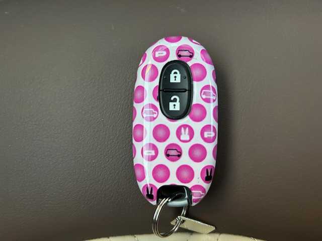 スズキ ラパン ショコラ X 宮城県 2014(平26)年 4.9万km シャンパンピンクPM 登録時走行距離４８２５２ｋｍ/プッシュスタート/アイドリングストップ/オートライト/スマートキー/ショコラ専用シート/純正フロアマット/ベンチシート/純正オーディオ/CD/AM/FM/LEDヘッドライト/ドアバイザー/純正アルミホイール/Wミラー/運転席シガーソケット/ABS/横滑り防止装置/オートライト