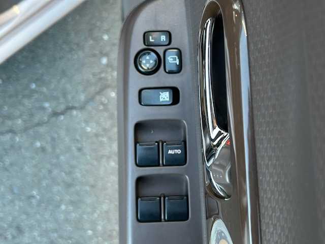 スズキ ラパン ショコラ X 宮城県 2014(平26)年 4.9万km シャンパンピンクPM 登録時走行距離４８２５２ｋｍ/プッシュスタート/アイドリングストップ/オートライト/スマートキー/ショコラ専用シート/純正フロアマット/ベンチシート/純正オーディオ/CD/AM/FM/LEDヘッドライト/ドアバイザー/純正アルミホイール/Wミラー/運転席シガーソケット/ABS/横滑り防止装置/オートライト