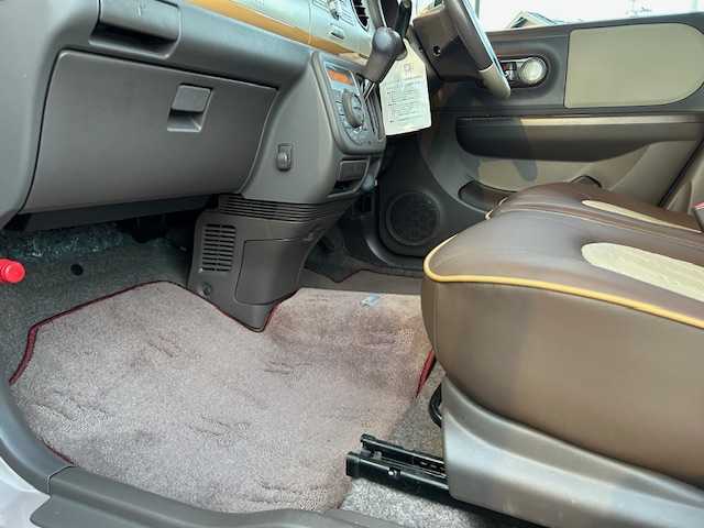 スズキ ラパン ショコラ X 宮城県 2014(平26)年 4.9万km シャンパンピンクPM 登録時走行距離４８２５２ｋｍ/プッシュスタート/アイドリングストップ/オートライト/スマートキー/ショコラ専用シート/純正フロアマット/ベンチシート/純正オーディオ/CD/AM/FM/LEDヘッドライト/ドアバイザー/純正アルミホイール/Wミラー/運転席シガーソケット/ABS/横滑り防止装置/オートライト