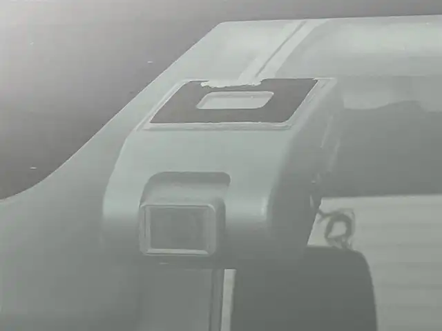 トヨタ ハイラックス Z 道央・札幌 2019(平31)年 4万km アティチュードブラックマイカ ・パートタイム４WD/・寒冷地仕様/・純正SDナビ/・CD/DVD/BT/フルセグ/SD/・バックカメラ/・ナビ連動型ETC/・純正前方ドライブレコーダー/・純正エンジンスターター/・衝突軽減ブレーキ/・横滑り防止装置/・レーンキープアシスト/・クルーズコントロール/・ダウンヒルアシストコントロール/・LEDヘッドライト/・前後フォグ/・ヘッドランプウォッシャー/・TRDマッドフラップ/・TRDフロントアンダーカバー/・TRDステッカー/・積込社外17インチAW夏タイヤ（265/65/R17　8mm）/・ドアバイザー/・プッシュスタート/・スマートキー/・スペアキー(スマートキーx1/板キーx2)/・取/保