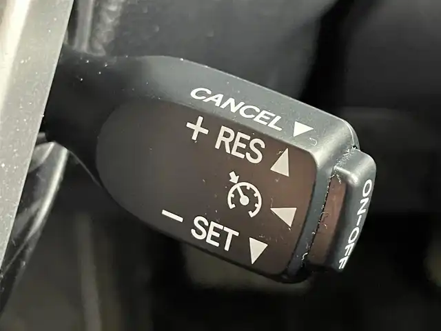 トヨタ ハイラックス Z 道央・札幌 2019(平31)年 4万km アティチュードブラックマイカ ・パートタイム４WD/・寒冷地仕様/・純正SDナビ/・CD/DVD/BT/フルセグ/SD/・バックカメラ/・ナビ連動型ETC/・純正前方ドライブレコーダー/・純正エンジンスターター/・衝突軽減ブレーキ/・横滑り防止装置/・レーンキープアシスト/・クルーズコントロール/・ダウンヒルアシストコントロール/・LEDヘッドライト/・前後フォグ/・ヘッドランプウォッシャー/・TRDマッドフラップ/・TRDフロントアンダーカバー/・TRDステッカー/・積込社外17インチAW夏タイヤ（265/65/R17　8mm）/・ドアバイザー/・プッシュスタート/・スマートキー/・スペアキー(スマートキーx1/板キーx2)/・取/保