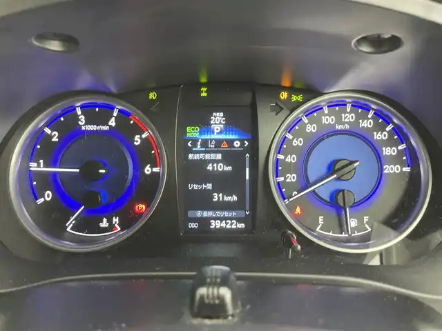 トヨタ ハイラックス Z 道央・札幌 2019(平31)年 4万km アティチュードブラックマイカ ・パートタイム４WD/・寒冷地仕様/・純正SDナビ/・CD/DVD/BT/フルセグ/SD/・バックカメラ/・ナビ連動型ETC/・純正前方ドライブレコーダー/・純正エンジンスターター/・衝突軽減ブレーキ/・横滑り防止装置/・レーンキープアシスト/・クルーズコントロール/・ダウンヒルアシストコントロール/・LEDヘッドライト/・前後フォグ/・ヘッドランプウォッシャー/・TRDマッドフラップ/・TRDフロントアンダーカバー/・TRDステッカー/・積込社外17インチAW夏タイヤ（265/65/R17　8mm）/・ドアバイザー/・プッシュスタート/・スマートキー/・スペアキー(スマートキーx1/板キーx2)/・取/保