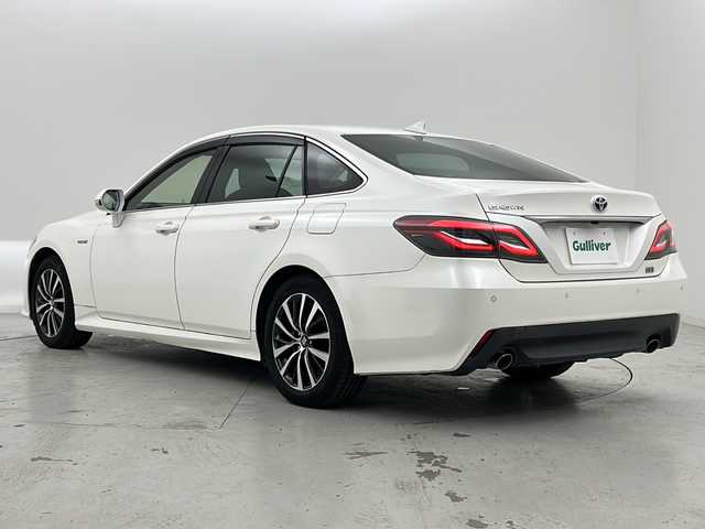 トヨタ クラウン ハイブリッド S Cパッケージ 宮城県 2018(平30)年 5万km ホワイトパールクリスタルシャイン 純正ナビ/ＣＤ／ＤＶＤ／Ｂｌｕｅｔｏｏｔｈ/フルセグＴＶ/バックカメラ/ＤＮシートヒーター/ＤＮパワーシート/ハンドルヒーター/レーントレーシングアシスト/オートクルーズコントロール/ＢＳＭ/ＨＵＤ/リヤクロストラフィックアラート/パーキングサポートブレーキ/プリクラッシュセーフティ/ドライブレコーダー/ETC2.0/オートライト/オートハイビーム