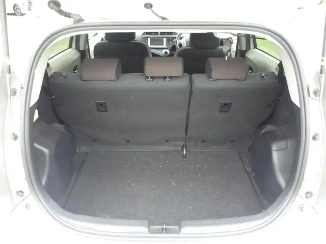 トヨタ アクア G 千葉県 2012(平24)年 3.9万km ライムホワイトパールクリスタルシャイン 純正SDナビ/ワンセグTV/【CD再生機能】/ドライブレコーダー（前後撮影）/革巻きステアリング/ETC/HIDヘッドライト/ウインカーミラー/スマートキー