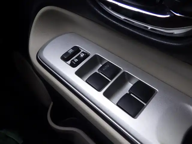 トヨタ アクア G 千葉県 2012(平24)年 3.9万km ライムホワイトパールクリスタルシャイン 純正SDナビ/ワンセグTV/【CD再生機能】/ドライブレコーダー（前後撮影）/革巻きステアリング/ETC/HIDヘッドライト/ウインカーミラー/スマートキー